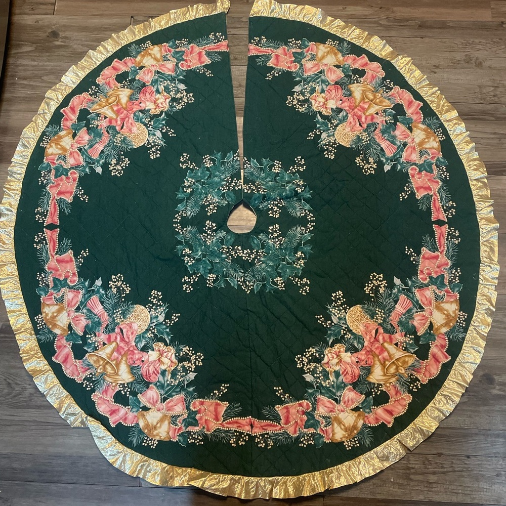 Christmas tree skirt (quilted)and matching placemats.   Circa 1995.